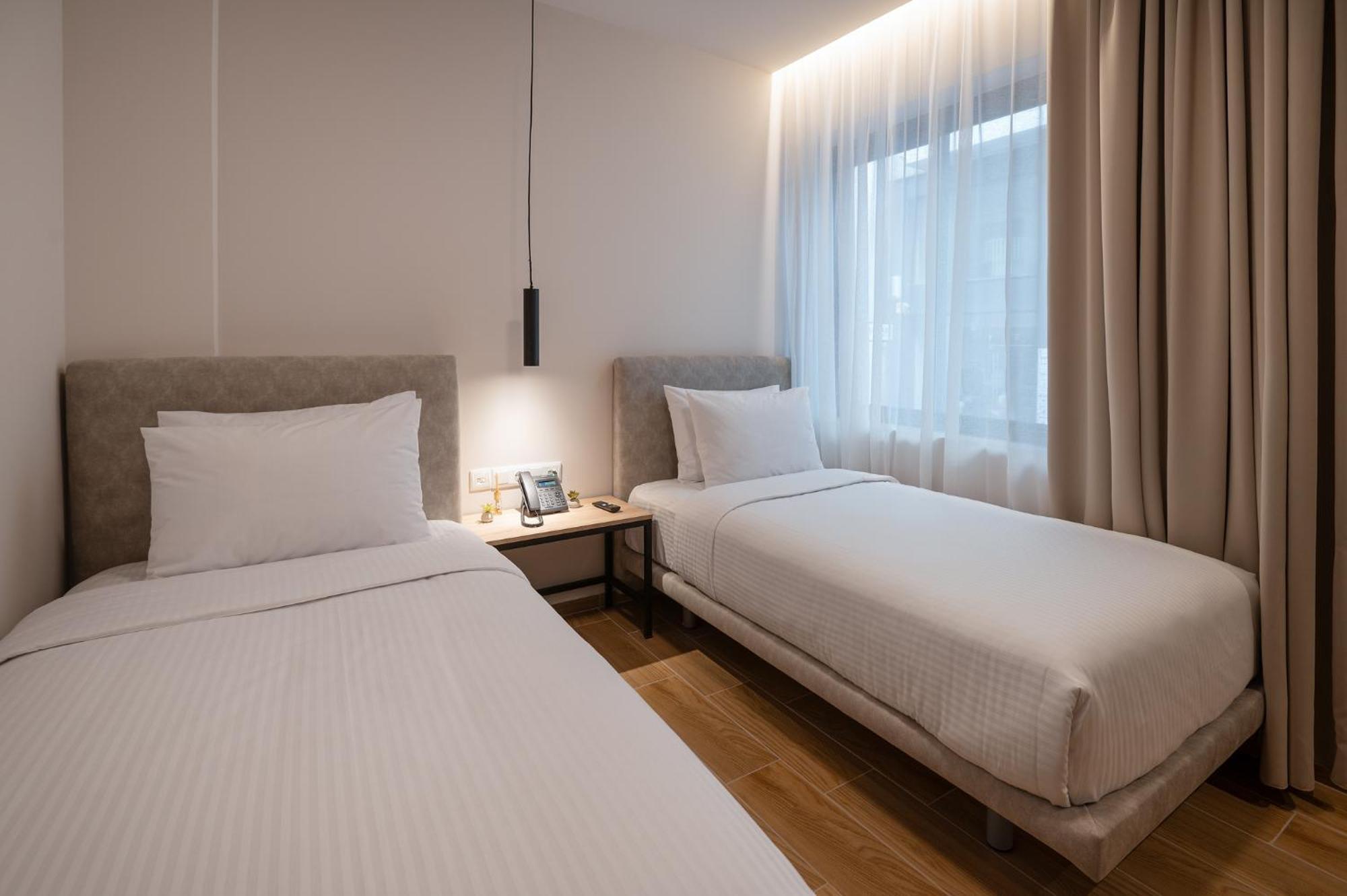 Ira - Ηρα Hotel Каламата Экстерьер фото