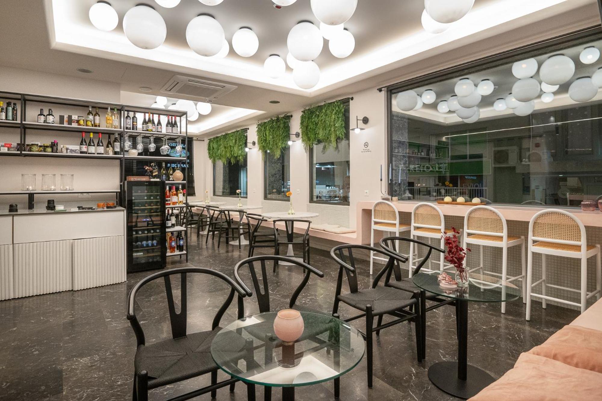 Ira - Ηρα Hotel Каламата Экстерьер фото