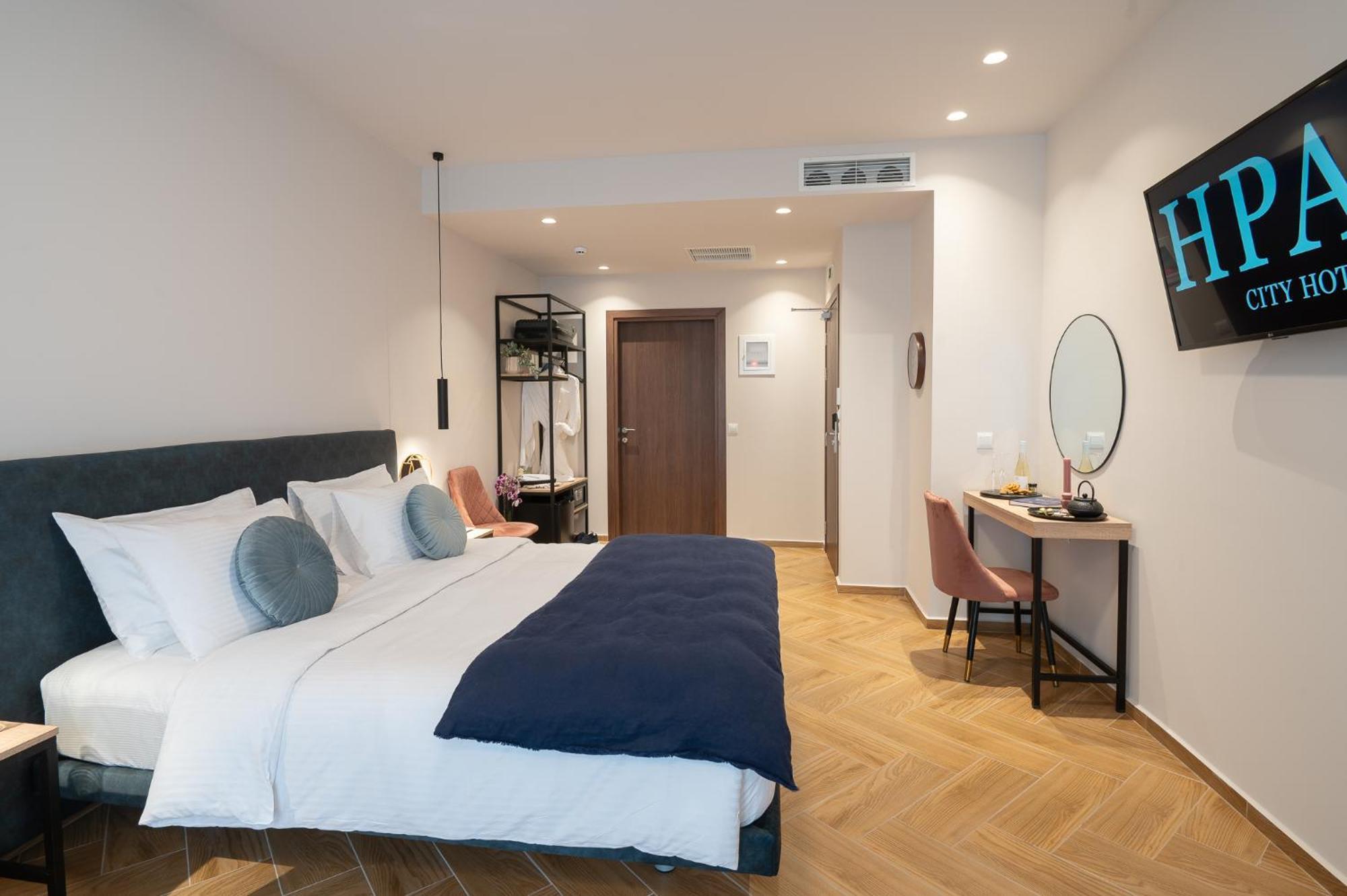 Ira - Ηρα Hotel Каламата Экстерьер фото