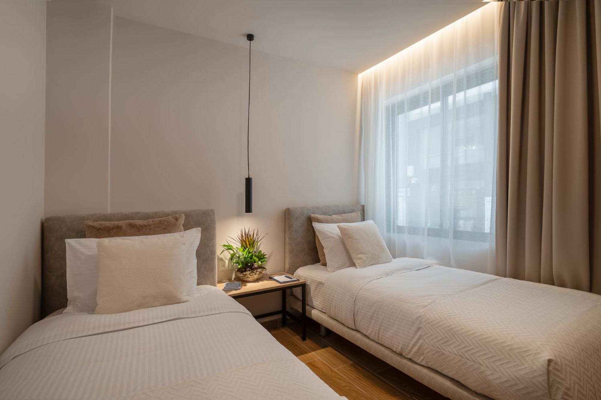 Ira - Ηρα Hotel Каламата Экстерьер фото