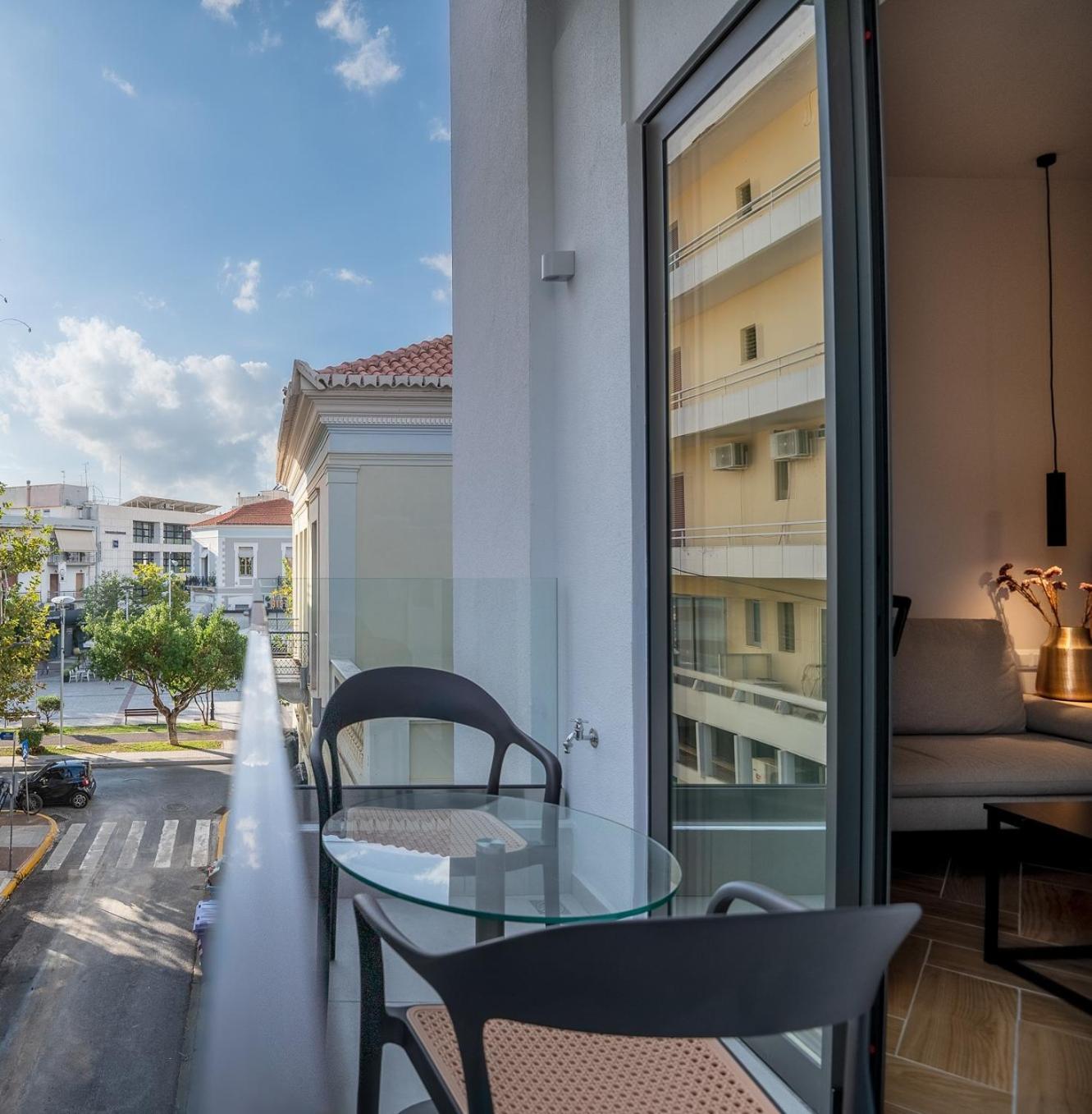 Ira - Ηρα Hotel Каламата Экстерьер фото